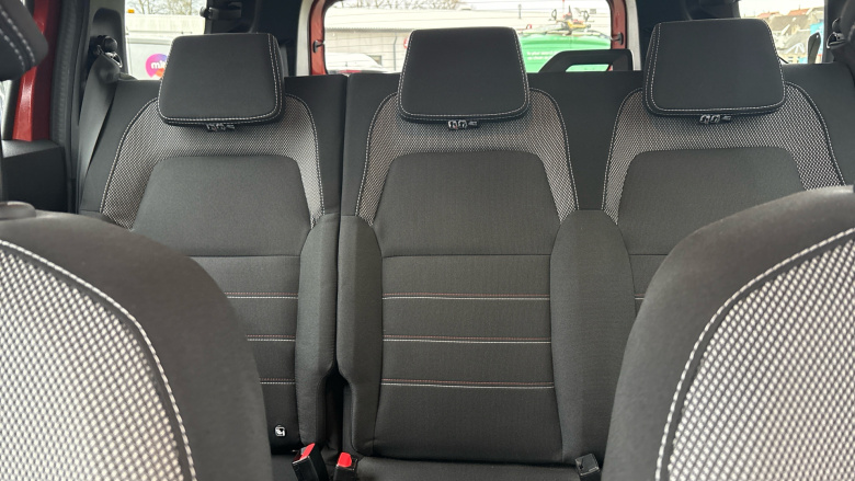 Dacia Jogger 1.0 TCe Extreme SE 5dr Petrol Estate